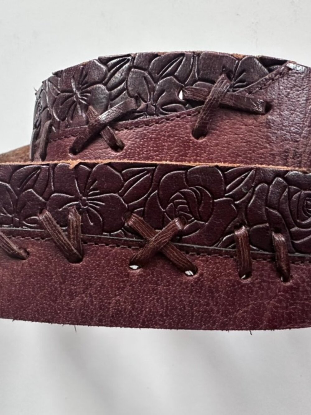 A&F Vintage circa Y2K Leather Belt with Floral Tooling Stitched Womens - S